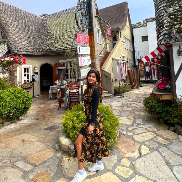 Meet your Posher, Manisha - Picture 2 of 2